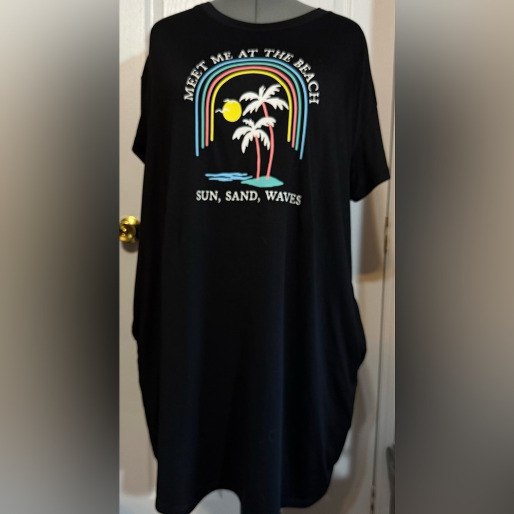 Black Beach Graphic T-Shirt Dress